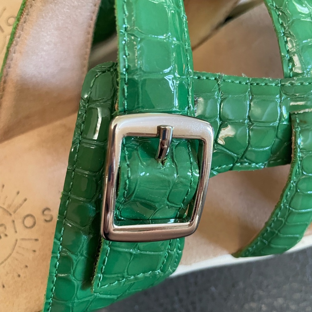 Brioso Haddon Patent Leather Sandal Crocodile Slide MONSTERA GREEN 9 cork buckle - Picture 12 of 16